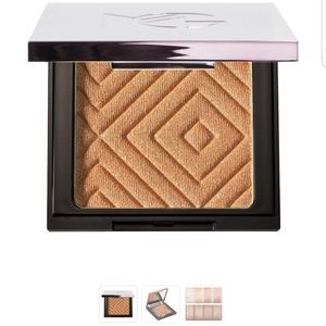 Makeup Geek highlighter in Daybreak